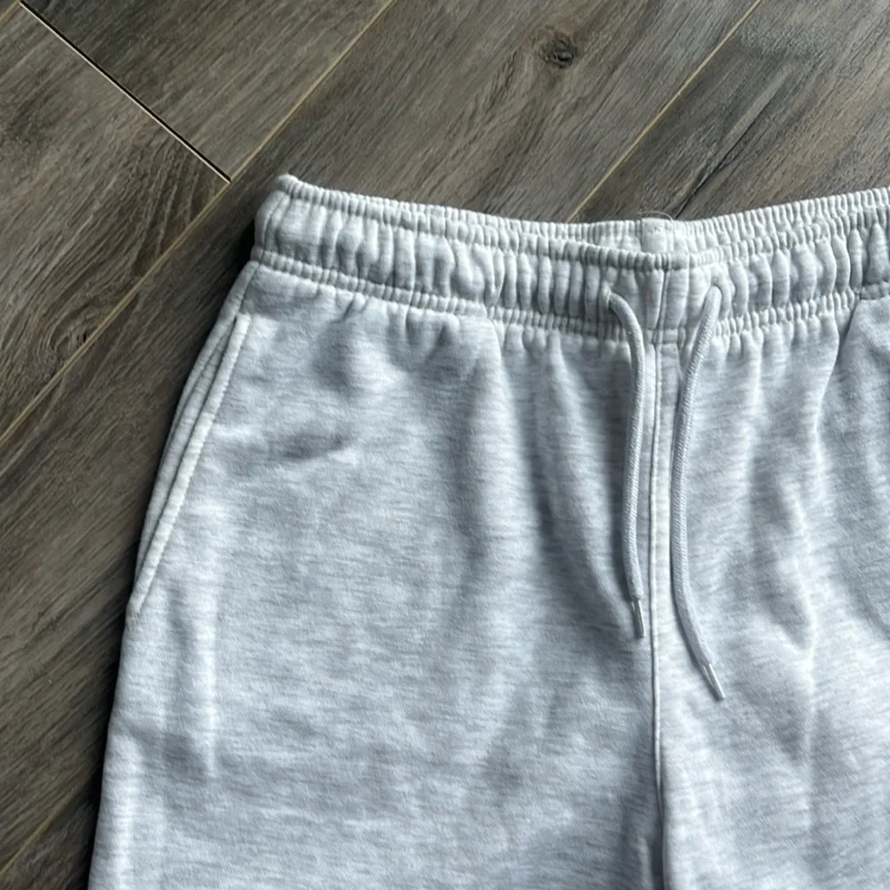 Urban Planet Grey Sweatpant Joggers - Picture 4 of 5